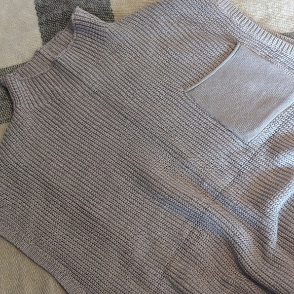 Check OUT CLOSET! FROM WHERE I POSH😉 CUTE OUTFIT🥰 - Picture 10 of 10